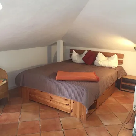Apartment Schoene Mit Seeblick Und Drei Balkonen